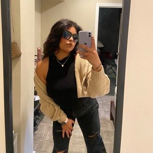 Meet your Posher, Alejandra